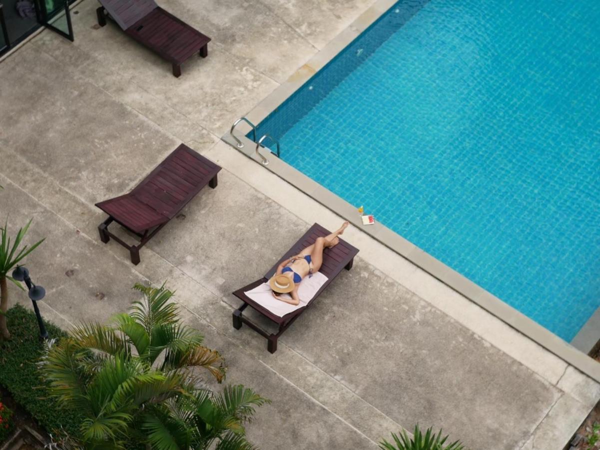 The Park 304 Executive Serviced Apartment Si Maha Phot Buitenkant foto