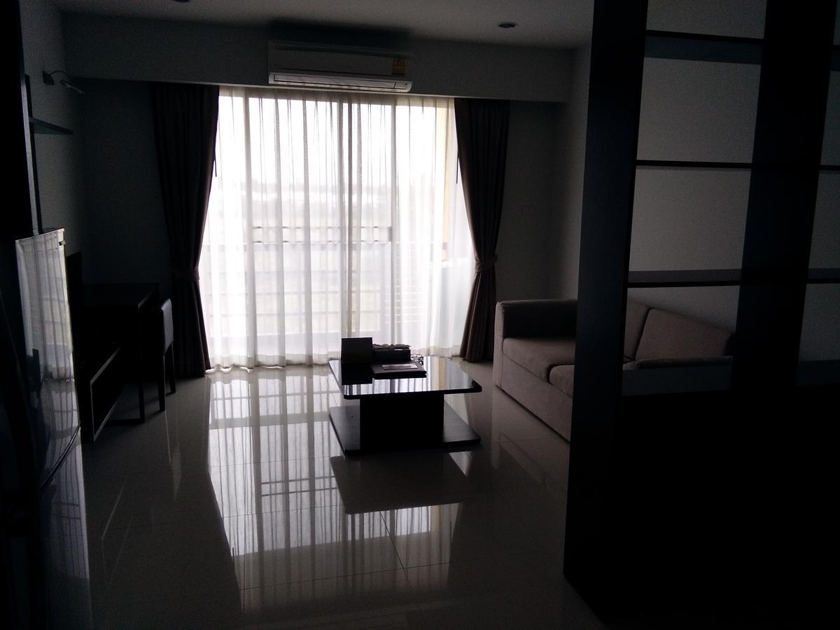 The Park 304 Executive Serviced Apartment Si Maha Phot Buitenkant foto